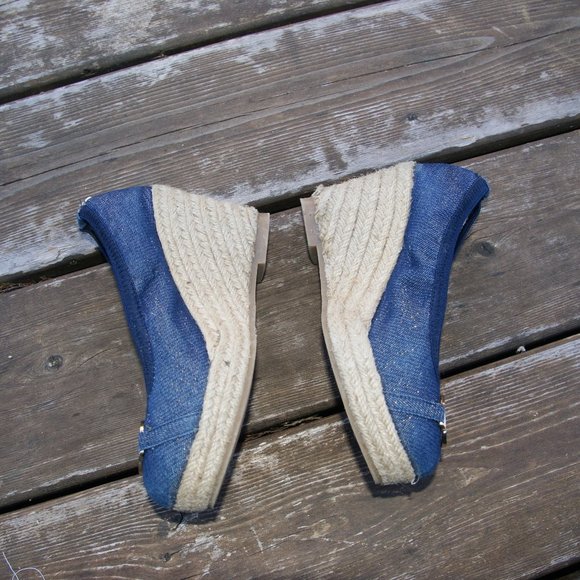 MICHAEL KORS Mercedes Denim Espadrille Wedge Shoes - Picture 5 of 7